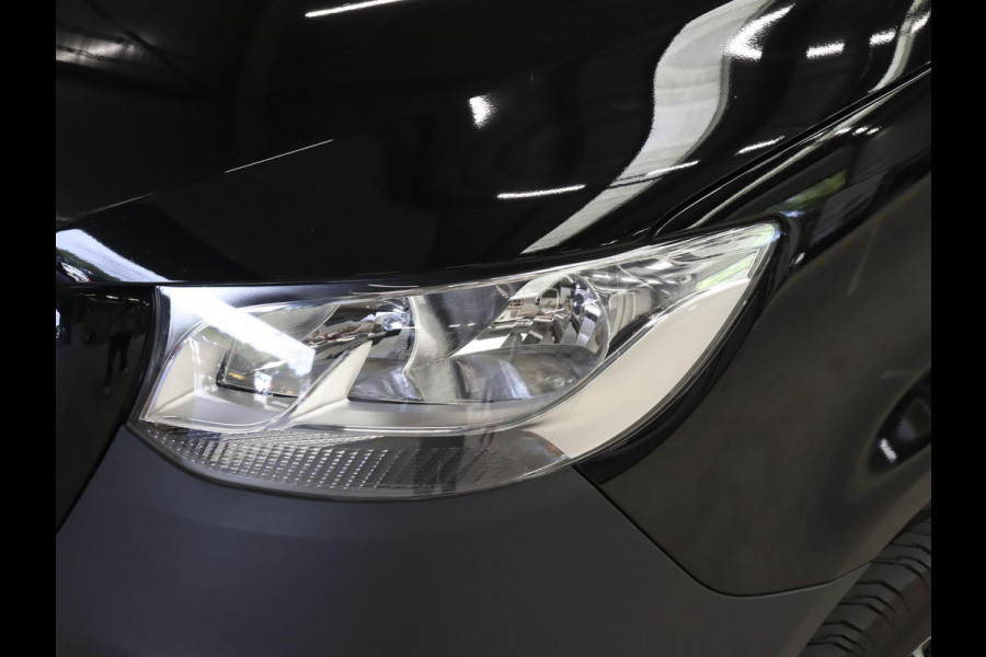 Mercedes-Benz Sprinter 315 CDI Automaat L2H2 PRO Airco MBUX Navigatie Adaptive Cruise Control Leder PDC VA + Camera Trekhaak 3500kg Comfortstoel