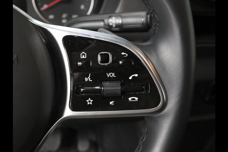 Mercedes-Benz Sprinter 315 CDI Automaat L2H2 PRO Airco MBUX Navigatie Adaptive Cruise Control Leder PDC VA + Camera Trekhaak 3500kg Comfortstoel