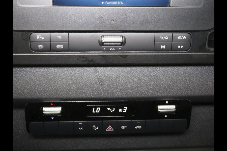 Mercedes-Benz Sprinter 315 CDI Automaat L2H2 PRO Airco MBUX Navigatie Adaptive Cruise Control Leder PDC VA + Camera Trekhaak 3500kg Comfortstoel
