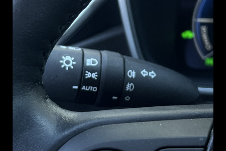 Toyota Corolla Touring Sports Hybrid 140 Dynamic | Navi | Carplay | Camera | ACC | Dodehoek | Winter Pack