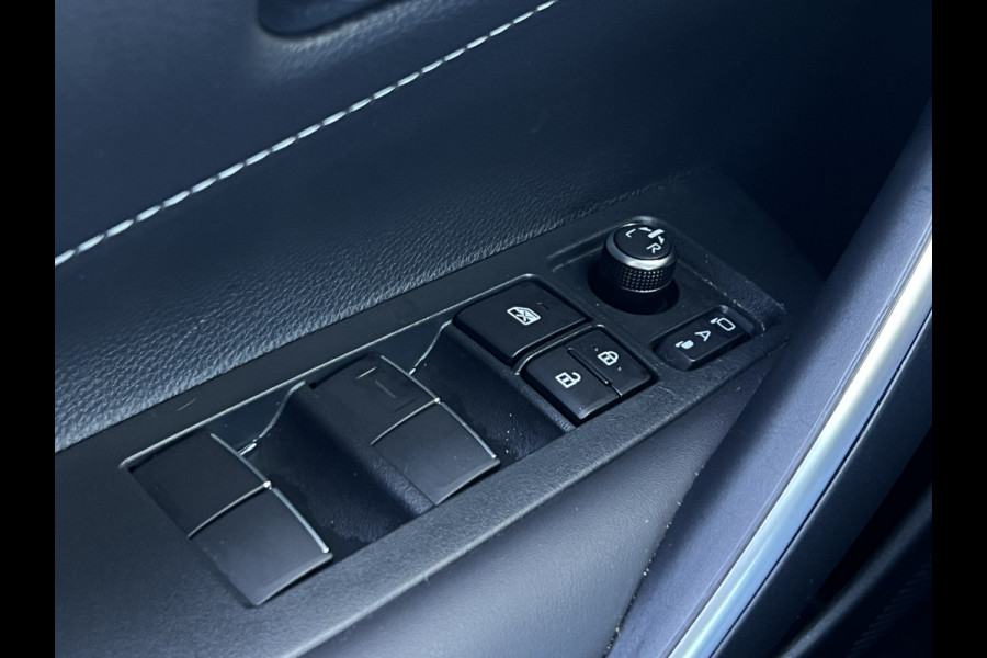 Toyota Corolla Touring Sports Hybrid 140 Dynamic | Navi | Carplay | Camera | ACC | Dodehoek | Winter Pack