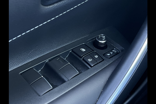 Toyota Corolla Touring Sports Hybrid 140 Dynamic | Navi | Carplay | Camera | ACC | Dodehoek | Winter Pack