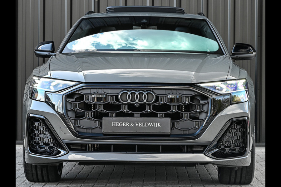 Audi Q8 60 TFSI e quattro Pro Line S Competition | B&O advanced | Audi exclusive | 5 jaar garantie | Panoramadak | massage stoelen | 4 wiel besturing | Alcantara hemel | Soft-close | Elektr. Trekhaak | Achteras besturing | Oled achterlichte