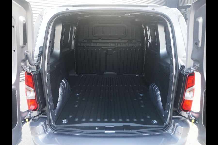 Opel Combo TECH L1 50kWh | 0% rente | 8 jaar garantie | navigatie | Apple Carplay | camera | digitale binnenspiegel | parkeersensoren v/a | dodehoekdetectie | bumpers in kleur | Climate Control | etc.