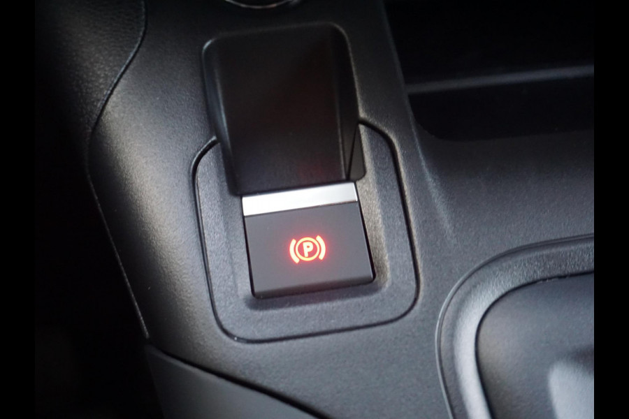 Opel Combo TECH L1 50kWh | 0% rente | 8 jaar garantie | navigatie | Apple Carplay | camera | digitale binnenspiegel | parkeersensoren v/a | dodehoekdetectie | bumpers in kleur | Climate Control | etc.