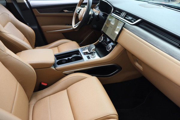 Jaguar F-Pace 2.0 P400e PHEV R-Dynamic S org.NL ,STORING lees tekst ,schuifdak stuur+raamverw.