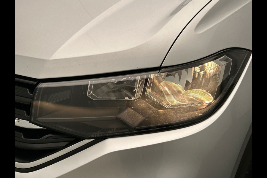 Volkswagen T-Cross 1.0 TSI Life | Carplay | Trekhaak | Climate-control | Adaptive-cruise | Lichtmetaal