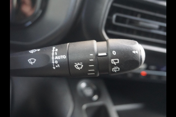 Opel Combo TECH L1 50kWh | 0% rente | 8 jaar garantie | navigatie | Apple Carplay | camera | digitale binnenspiegel | parkeersensoren v/a | dodehoekdetectie | bumpers in kleur | Climate Control | etc.