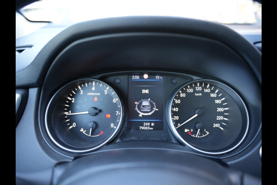 Nissan QASHQAI 1.3 DIG-T N-Connecta | Pano | Navi | Clima | Cruise