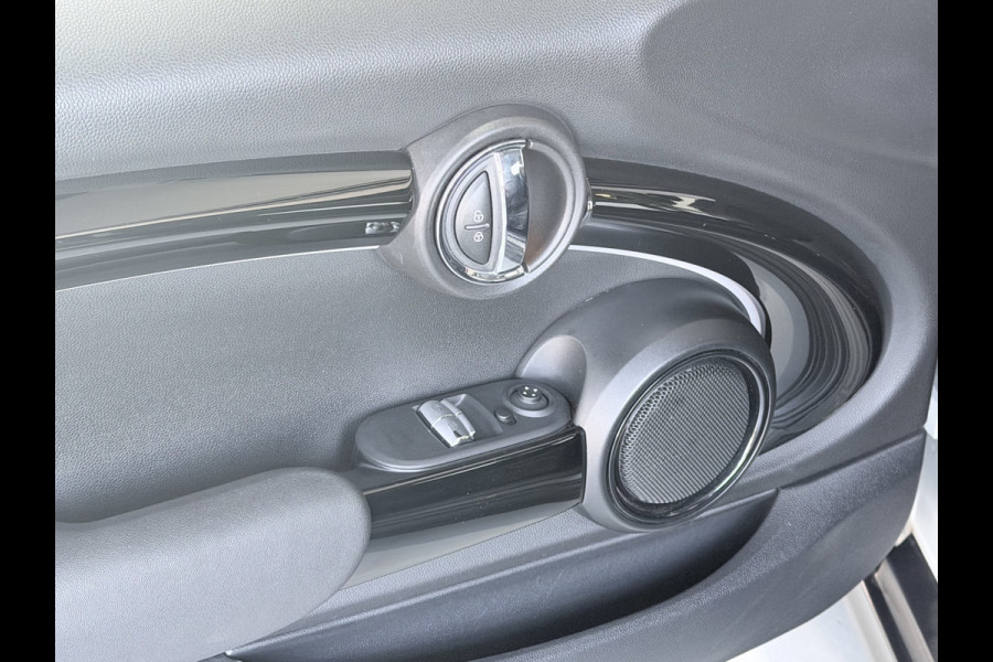 MINI Mini Electric Cooper S 33 kWh SOH 100 % Navigatie