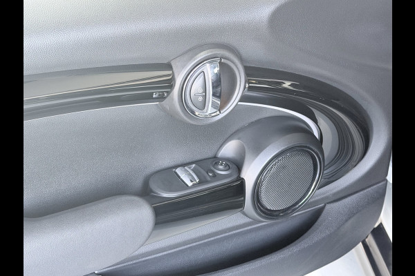 MINI Mini Electric Cooper S 33 kWh SOH 100 % Navigatie