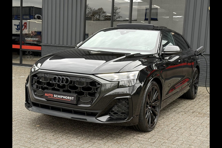 Audi Q8 Q8 55 Tfsi S-LINE Competiton 23 inch soft close RS zetels head-up trekhaak B&O