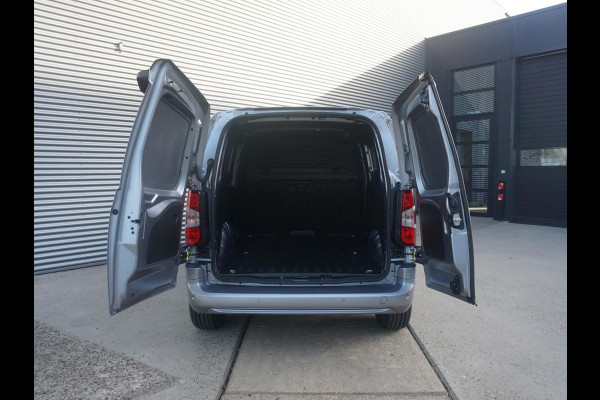 Opel Combo TECH L1 50kWh | 8 jaar garantie | navigatie | Apple Carplay | camera | digitale binnenspiegel | parkeersensoren v/a | dodehoekdetectie | bumpers in kleur | Climate Control | etc.