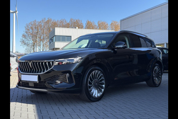 VOYAH Free Flagship 4WD 106 kWh | Panoramadak | Dynaudio Hi-FI | 360° Camera | Luchtvering | Adaptieve Cruise Control | Dodehoekassistent | Apple CarPlay | Android Auto | Elektrisch Verstelbare Stoelen + Massage | Stoelverwarming | Stoelventilatie | Sfeerverlichting |