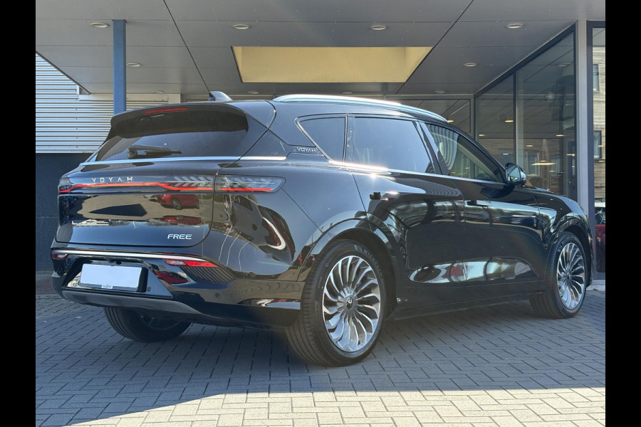 VOYAH Free Flagship 4WD 106 kWh | Panoramadak | Dynaudio Hi-FI | 360° Camera | Luchtvering | Adaptieve Cruise Control | Dodehoekassistent | Apple CarPlay | Android Auto | Elektrisch Verstelbare Stoelen + Massage | Stoelverwarming | Stoelventilatie | Sfeerverlichting |