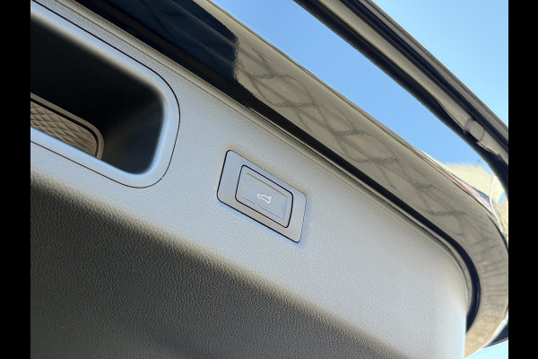 VOYAH Free Flagship 4WD 106 kWh | Panoramadak | Dynaudio Hi-FI | 360° Camera | Luchtvering | Adaptieve Cruise Control | Dodehoekassistent | Apple CarPlay | Android Auto | Elektrisch Verstelbare Stoelen + Massage | Stoelverwarming | Stoelventilatie | Sfeerverlichting |