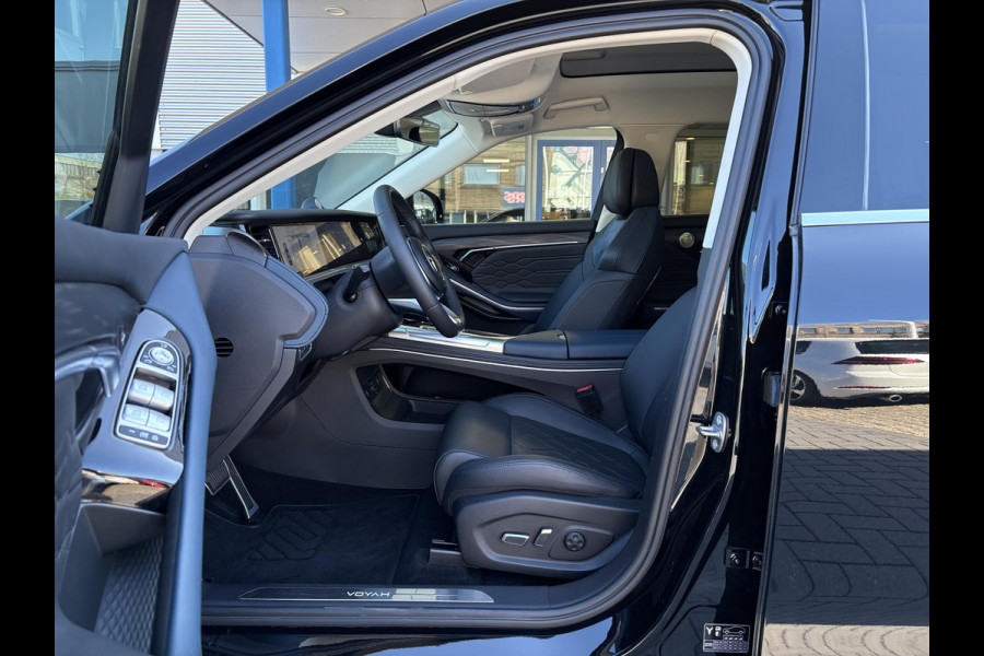 VOYAH Free Flagship 4WD 106 kWh | Panoramadak | Dynaudio Hi-FI | 360° Camera | Luchtvering | Adaptieve Cruise Control | Dodehoekassistent | Apple CarPlay | Android Auto | Elektrisch Verstelbare Stoelen + Massage | Stoelverwarming | Stoelventilatie | Sfeerverlichting |