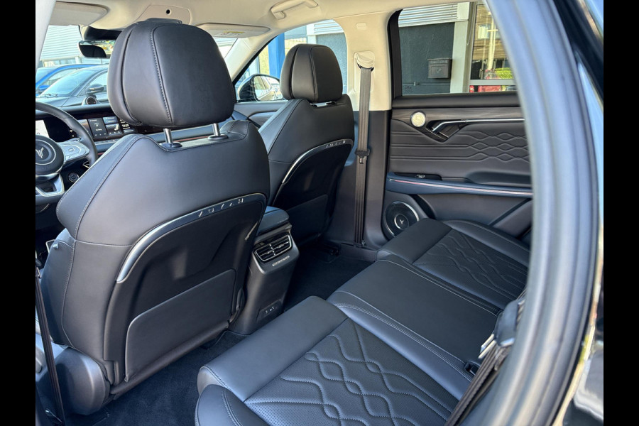 VOYAH Free Flagship 4WD 106 kWh | Panoramadak | Dynaudio Hi-FI | 360° Camera | Luchtvering | Adaptieve Cruise Control | Dodehoekassistent | Apple CarPlay | Android Auto | Elektrisch Verstelbare Stoelen + Massage | Stoelverwarming | Stoelventilatie | Sfeerverlichting |