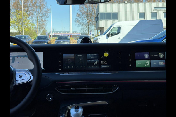 VOYAH Free Flagship 4WD 106 kWh | Panoramadak | Dynaudio Hi-FI | 360° Camera | Luchtvering | Adaptieve Cruise Control | Dodehoekassistent | Apple CarPlay | Android Auto | Elektrisch Verstelbare Stoelen + Massage | Stoelverwarming | Stoelventilatie | Sfeerverlichting |