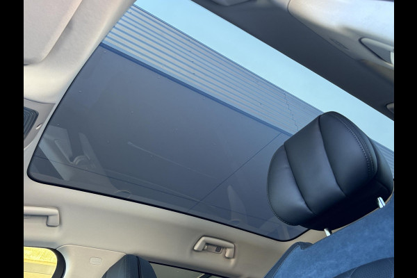 VOYAH Free Flagship 4WD 106 kWh | Panoramadak | Dynaudio Hi-FI | 360° Camera | Luchtvering | Adaptieve Cruise Control | Dodehoekassistent | Apple CarPlay | Android Auto | Elektrisch Verstelbare Stoelen + Massage | Stoelverwarming | Stoelventilatie | Sfeerverlichting |
