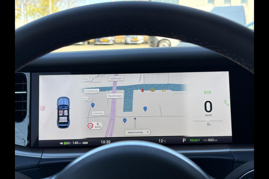 VOYAH Free Flagship 4WD 106 kWh | Panoramadak | Dynaudio Hi-FI | 360° Camera | Luchtvering | Adaptieve Cruise Control | Dodehoekassistent | Apple CarPlay | Android Auto | Elektrisch Verstelbare Stoelen + Massage | Stoelverwarming | Stoelventilatie | Sfeerverlichting |