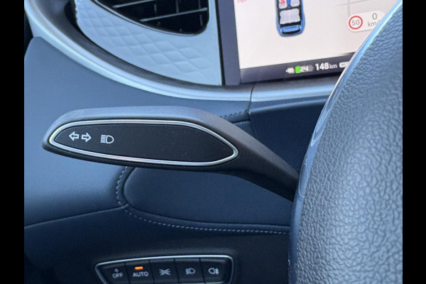 VOYAH Free Flagship 4WD 106 kWh | Panoramadak | Dynaudio Hi-FI | 360° Camera | Luchtvering | Adaptieve Cruise Control | Dodehoekassistent | Apple CarPlay | Android Auto | Elektrisch Verstelbare Stoelen + Massage | Stoelverwarming | Stoelventilatie | Sfeerverlichting |