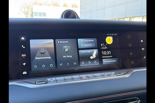 VOYAH Free Flagship 4WD 106 kWh | Panoramadak | Dynaudio Hi-FI | 360° Camera | Luchtvering | Adaptieve Cruise Control | Dodehoekassistent | Apple CarPlay | Android Auto | Elektrisch Verstelbare Stoelen + Massage | Stoelverwarming | Stoelventilatie | Sfeerverlichting |