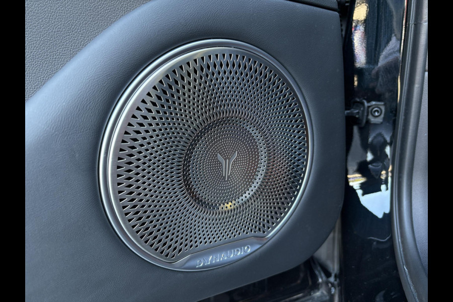 VOYAH Free Flagship 4WD 106 kWh | Panoramadak | Dynaudio Hi-FI | 360° Camera | Luchtvering | Adaptieve Cruise Control | Dodehoekassistent | Apple CarPlay | Android Auto | Elektrisch Verstelbare Stoelen + Massage | Stoelverwarming | Stoelventilatie | Sfeerverlichting |