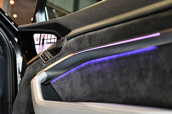 Audi e-tron 50 quattro 3x S-Line 71 kWh, RS stoelen, Luchtvering, Pano, Night Vision, Virtual Mirrors, B&O, HUD, Memory, 23"!