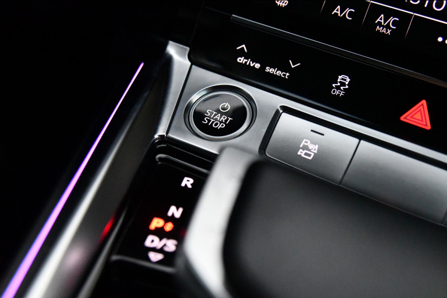 Audi e-tron 50 quattro 3x S-Line 71 kWh, RS stoelen, Luchtvering, Pano, Night Vision, Virtual Mirrors, B&O, HUD, Memory, 23"!