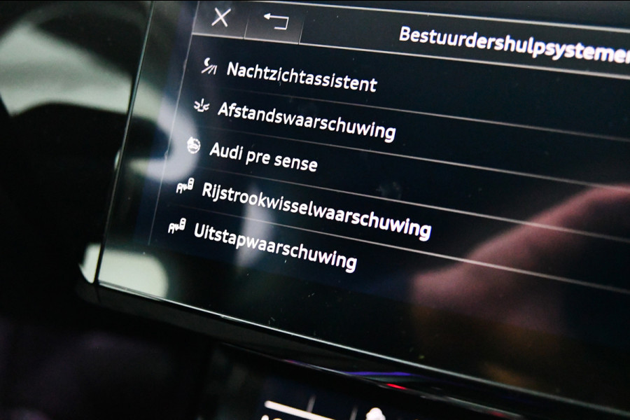 Audi e-tron 50 quattro 3x S-Line 71 kWh, RS stoelen, Luchtvering, Pano, Night Vision, Virtual Mirrors, B&O, HUD, Memory, 23"!