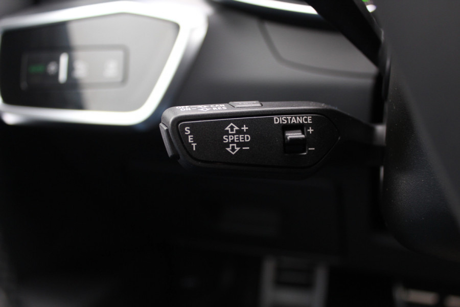 Audi A6 Avant 55 TFSI e quattro Competition / SoH 94,5% / Trekhaak / Panoramadak / 360Camera / Head-up / Softclose / Stuurverwarming / Apple CarPlay / DAB / ACC / Stoelverwarming V+A