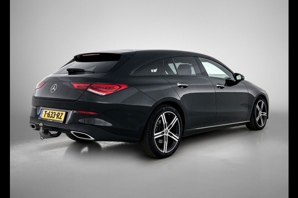 Mercedes-Benz CLA-Klasse Shooting Brake 180 Luxury Line Trekhaak | Ledkoplampen | Parkeerpakket met achteruitrijcamera | Stoelverwarming. Inclusief 24 maanden Mercedes-Benz Certified garantie voor Europa.