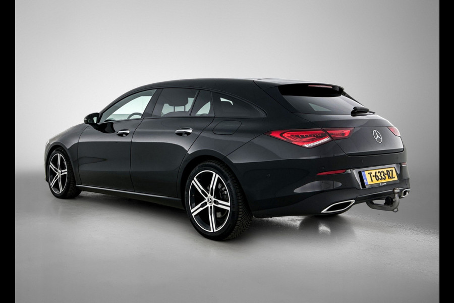Mercedes-Benz CLA-Klasse Shooting Brake 180 Luxury Line Trekhaak | Ledkoplampen | Parkeerpakket met achteruitrijcamera | Stoelverwarming. Inclusief 24 maanden Mercedes-Benz Certified garantie voor Europa.