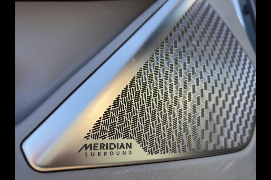 Kia EV9 GT-Line AWD 99.8 kWh 7-zits Camera | Adapt. Cruise | Pano | Meridian | Stoelverwarming & Verkoeling | Stoelmassage | Leder | 7-zits | V2L |