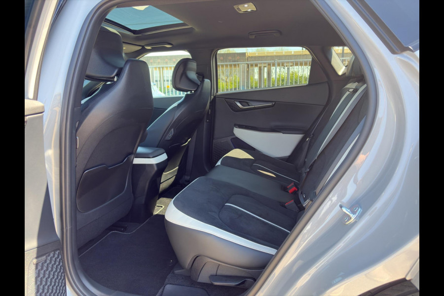 Kia Ev6 GT-Line 84 kWh Camera | Stoelverkoeling & Verwarming | Apple Carplay & Android Auto | 360 Camera | Elektrische Geheugenstoelen | Adapt. Cruise | Pano |