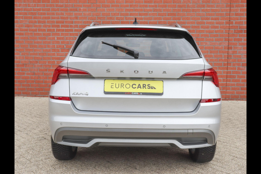 Škoda Kamiq 1.0 TSI 110pk DSG Style Navigatie Apple Carplay/Android Auto Adaptive Cruise control Parkeer sensoren Lichtmetalen Velgen