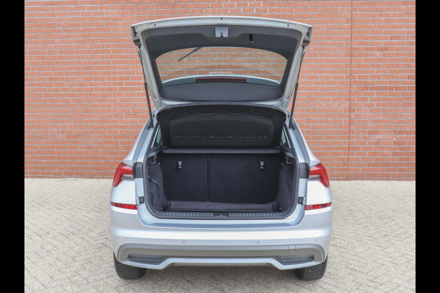 Škoda Kamiq 1.0 TSI 110pk DSG Style Navigatie Apple Carplay/Android Auto Adaptive Cruise control Parkeer sensoren Lichtmetalen Velgen