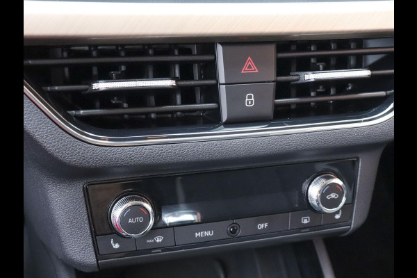 Škoda Kamiq 1.0 TSI 110pk DSG Style Navigatie Apple Carplay/Android Auto Adaptive Cruise control Parkeer sensoren Lichtmetalen Velgen