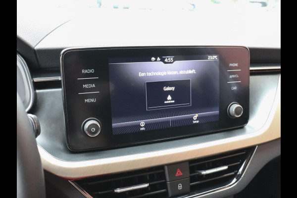 Škoda Kamiq 1.0 TSI 110pk DSG Style Navigatie Apple Carplay/Android Auto Adaptive Cruise control Parkeer sensoren Lichtmetalen Velgen