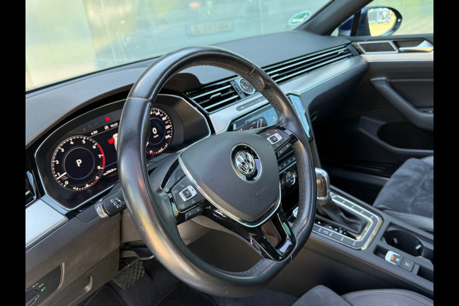 Volkswagen Passat Variant 1.4 TSI DSG Highline R-Line Pano|LED|PDC|Virtual
