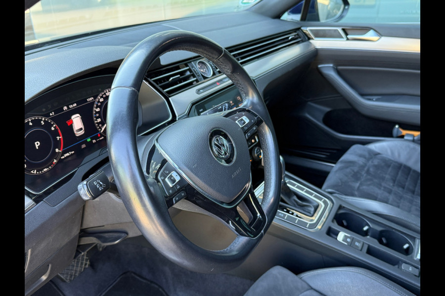 Volkswagen Passat Variant 1.4 TSI DSG Highline R-Line Pano|LED|PDC|Virtual