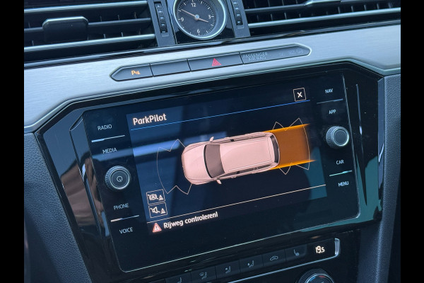 Volkswagen Passat Variant 1.4 TSI DSG Highline R-Line Pano|LED|PDC|Virtual