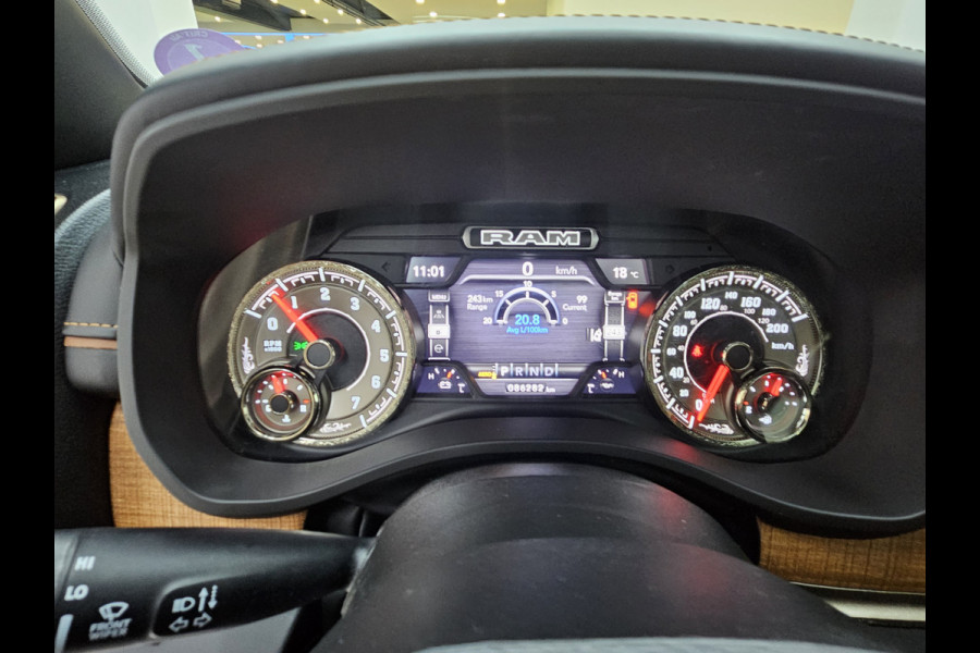Dodge Ram Pick Up 1500 5.7 V8 4x4 Crew Cab Limited Longhorn Full Option