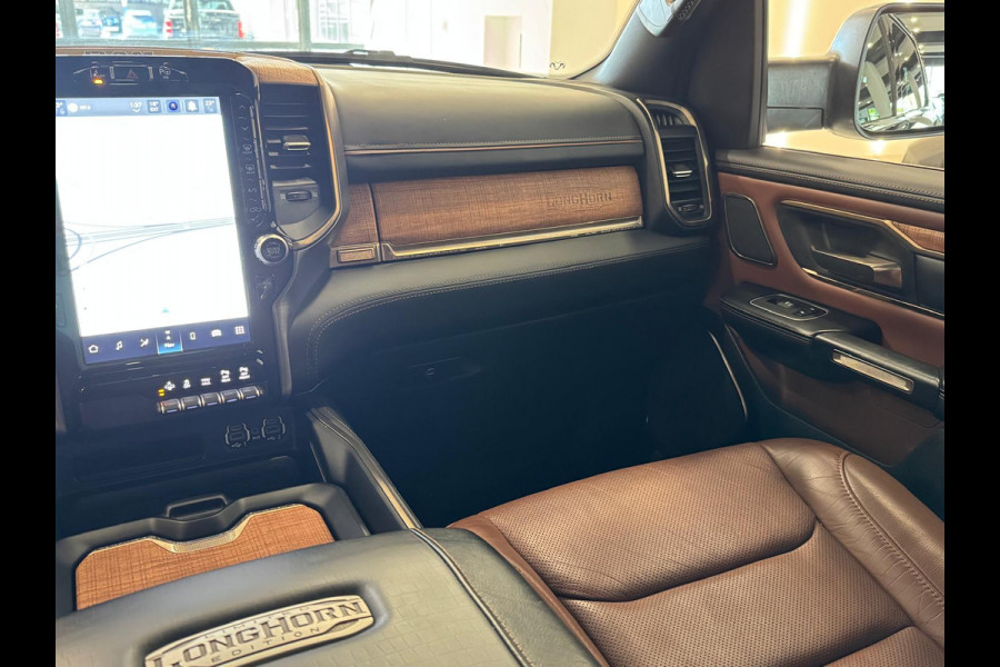 Dodge Ram Pick Up 1500 5.7 V8 4x4 Crew Cab Limited Longhorn Full Option