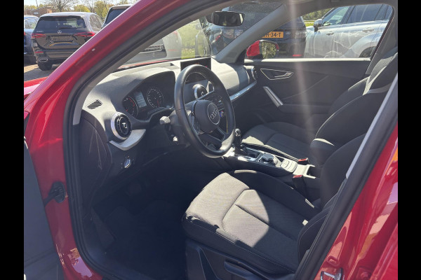 Audi Q2 35 TFSI S Edition 150pk Automaat | Afneembare Trekhaak | Stoelverwarming | Navigatie | Climate control