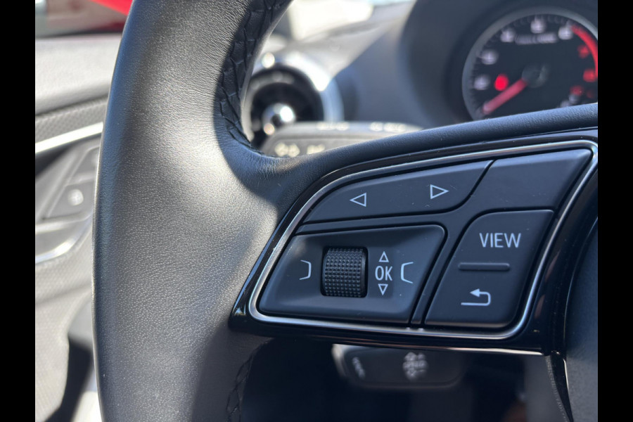 Audi Q2 35 TFSI S Edition 150pk Automaat | Afneembare Trekhaak | Stoelverwarming | Navigatie | Climate control