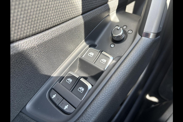 Audi Q2 35 TFSI S Edition 150pk Automaat | Afneembare Trekhaak | Stoelverwarming | Navigatie | Climate control