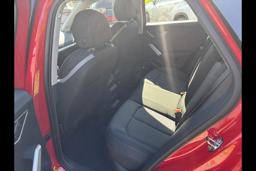Audi Q2 35 TFSI S Edition 150pk Automaat | Afneembare Trekhaak | Stoelverwarming | Navigatie | Climate control