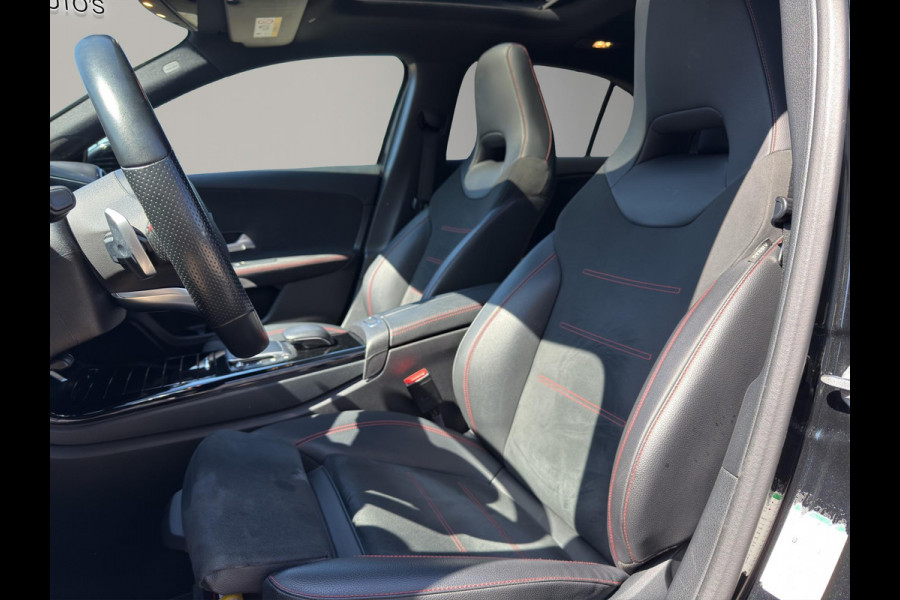Mercedes-Benz A-Klasse 180 Business Solution AMG Pano | Stoelverwarming | 19 "| Parksensors V+A | Widescreen | Led | Camera |